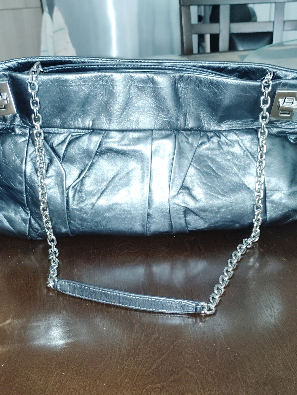 Classic Black Quilted Shoulder Bag with Chain Strap